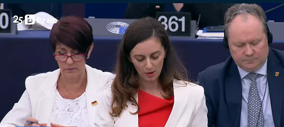 "Възраждане" изуми Европа! Опита се да спре еврото