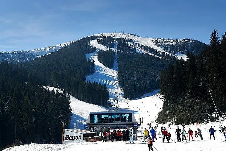 Наемаме полицаи от чужбина за зимните курорти