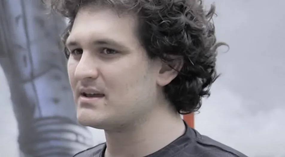 Пирамидата погълна криптокраля Сам