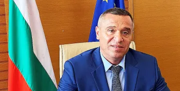Голяма новина за земедеците. Министър Тахов с решителна крачка