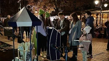 Yettel събужда празничния дух с вълшебна коледна гора с награди в София и Пловдив