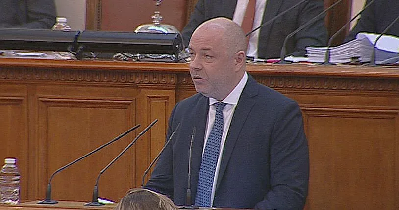 Соломонова притча беляза реч на Габровски пред парламента