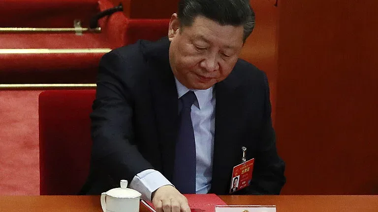 Историческа новина от Китай. Идва новият финансов ред