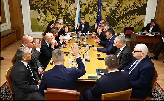 Комисията по отбрана с ключово решение за Украйна. Оръжието