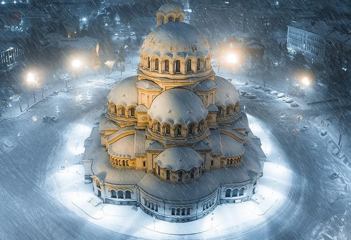 Вижте снежна София. Няма да я познаете (УНИКАЛНИ СНИМКИ)