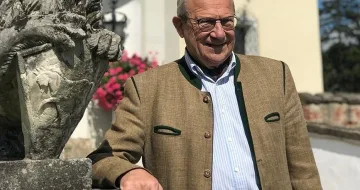 Срам! Как румънски граф нападна България