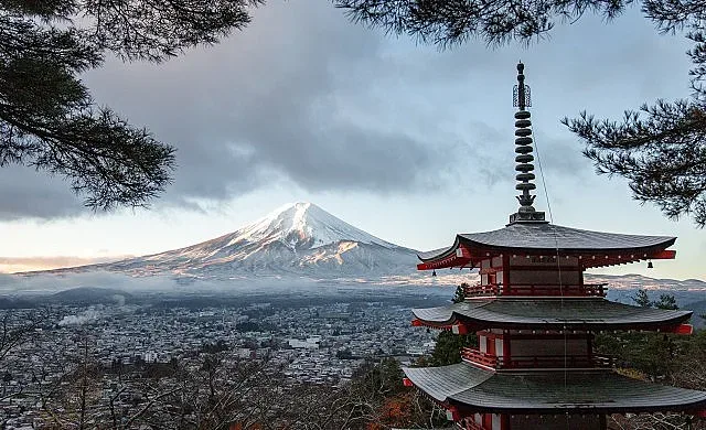 Уникално! Японците искат да правят електричество от сняг