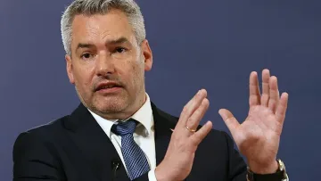 Нехамер отвърна на Радев. Какво й трябва на България?