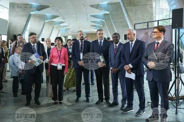 Тодор Чобанов откри "По вълните на Черно море през вековете" в централата на ЮНЕСКО