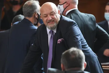 Кралев подгони Ицо Хазарта. Какво направи с песните му