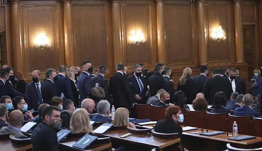 В ГЕРБ побесняха! Декларация до Светия синод