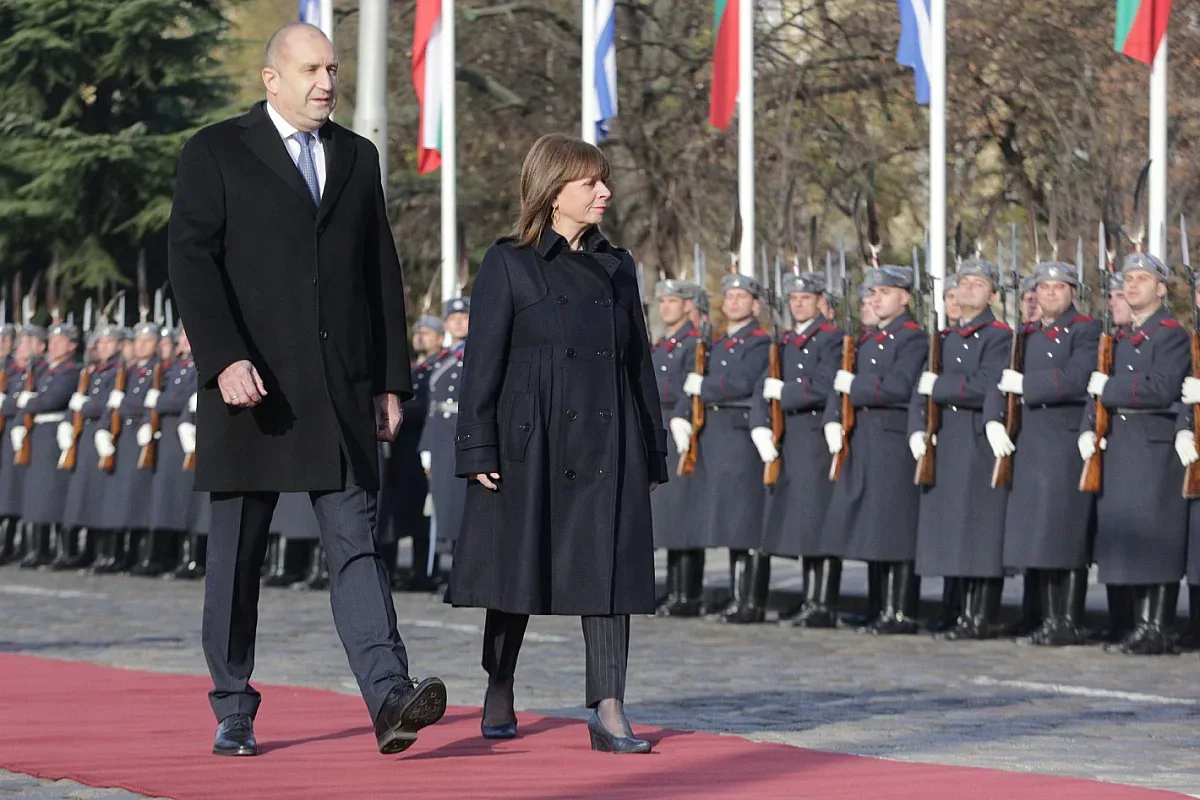 Радев посрещна важна гостенка на площад "Александър Невски"