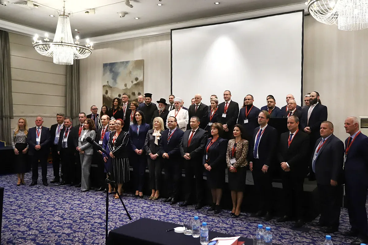 Времето на политиците на омразата изтича