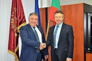 Тракийският университет стартира сътрудничество с институт в Давос