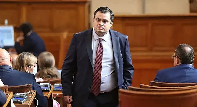 Депутат се закани на ДБ, какво ще стане ако откажат на ГЕРБ