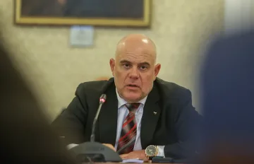 Гешев с пареща новина. Минава ли се границата ни за 50 евро?
