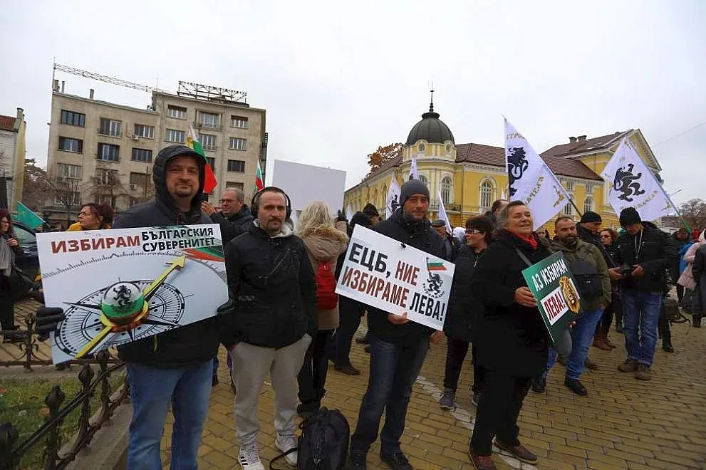 Костадинов проговори, ще подкрепи ли Възраждане кабинет на ГЕРБ