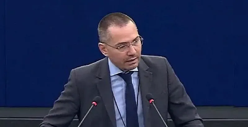 Бесен Джамбазки открехна защо не ни искат в Шенген