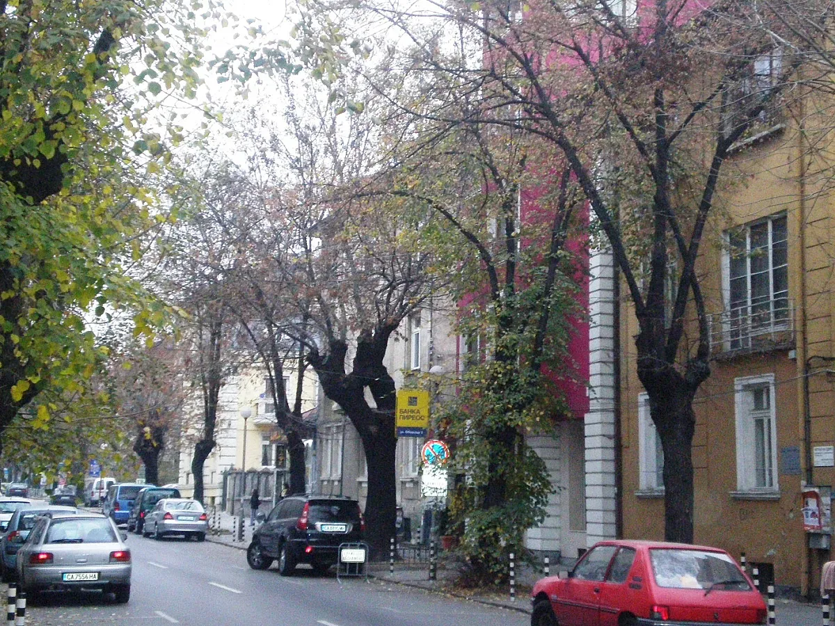 Продадоха жилище на Оборище на космическа цена. Търсят и при шейховете