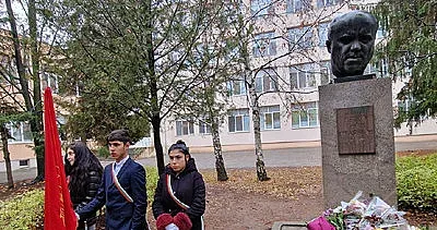 Петко Стайнов (внук): ”Дядо ми винаги към Казанлък и казанлъчани се е отнасял с особена обич и топлота!”