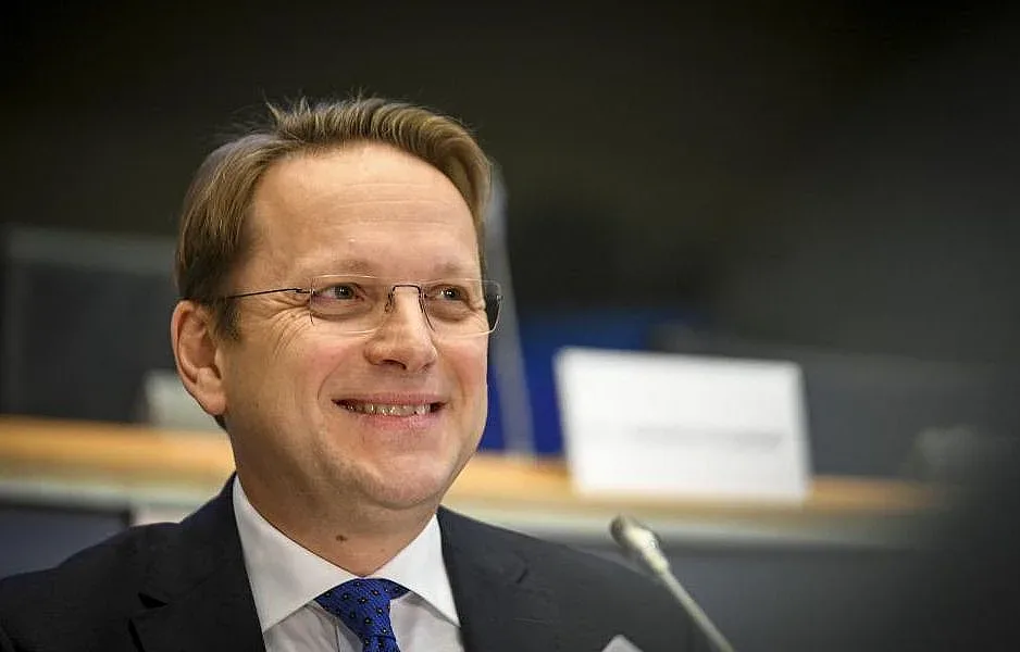 Еврокомисар се прави на ударен, не знаел за изцепките на македонците