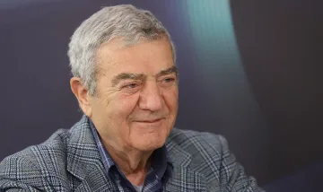 Стефан Цанев с драматични думи! Какво става в България