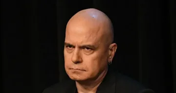 Слави стовари чук върху Кирил Петков! Тежките думи