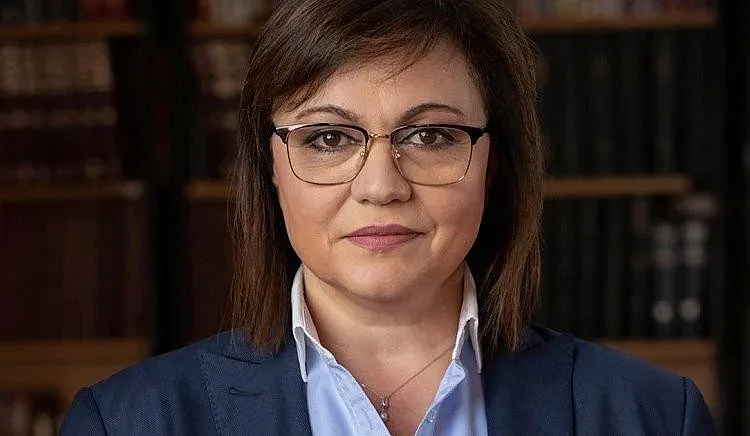 Нинова скочи на Радев. Капанът