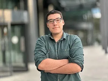 Как стипендиантските програми на Хуауей помагат на младите?