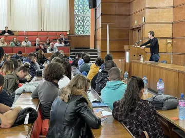 Студентският съвет в УХТ с нов председател