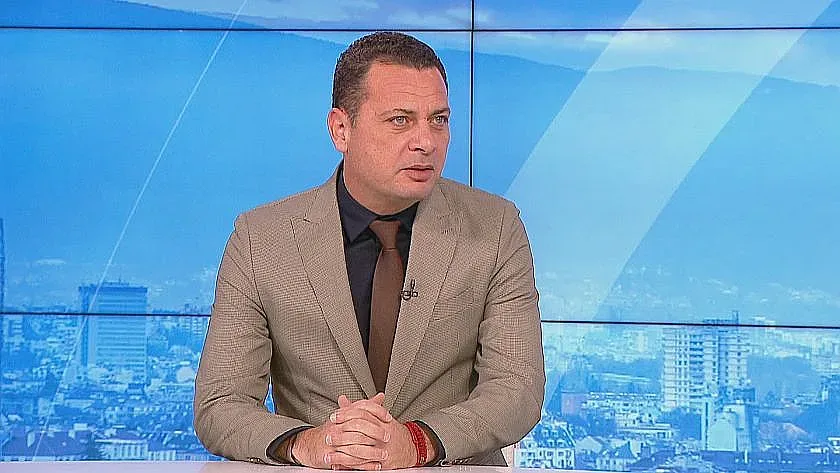 БСП тропна с крак, поиска нещо важно от Румен Радев