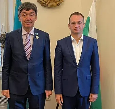 Председателят на партия МИР поздрави Токаев за избора му за президент на Казахстан