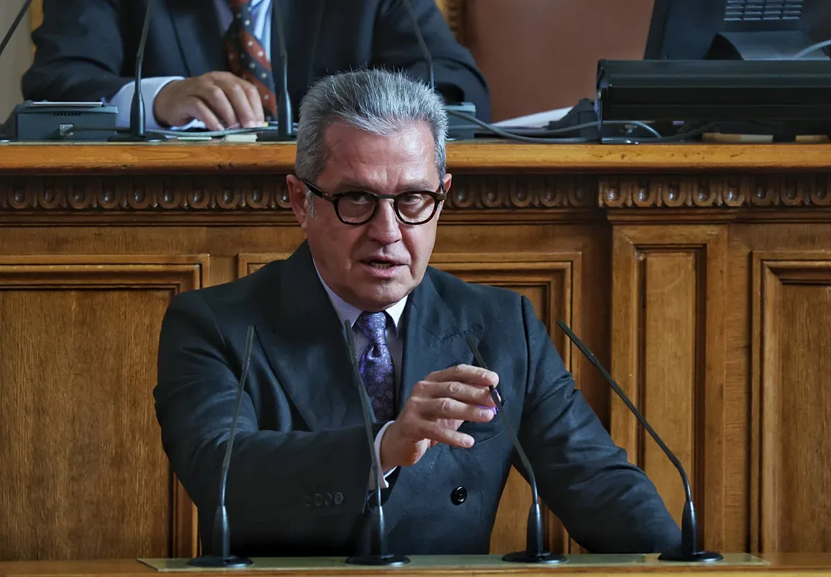 Бомба от Цонев! Получил скандална оферта от Кирил Петков