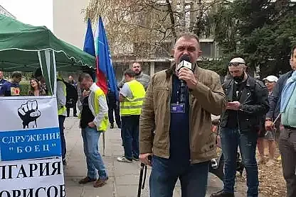 Олигархията ги събра, корупцията ги сроди