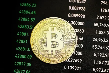 Потребителите Binance са изтеглили биткойни на стойност 1,35 млрд. долара след срива на FTX