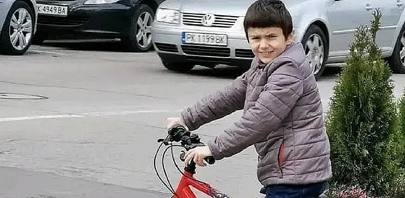 Доброволци недоволни. Какво крие бащата на Сашко?