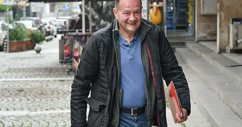 Голяма фигура каза защо би шута на БСП