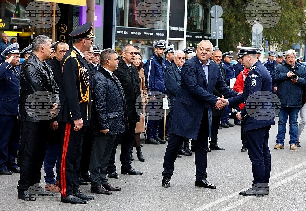 Министър Иван Демерджиев каза от какво го е срам
