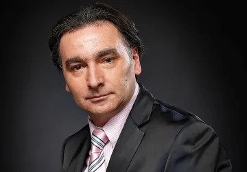 Агенция към МС да работи за Бранд България, предложи Мартин Захариев