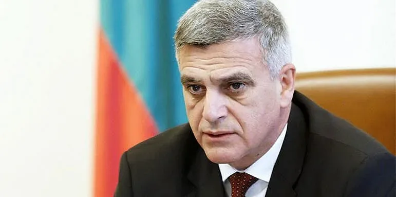 Ще подкрепи ли Янев правителство на малцинството на ПП и ДБ