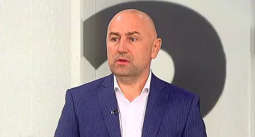 Каримански разпердушини партиите, шикалкавят за бюджета
