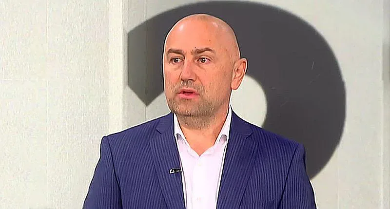 Каримански разпердушини партиите, шикалкавят за бюджета