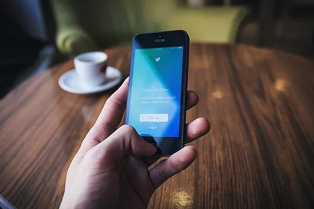 Защо Илон Мъск иска на потребителите на Twitter да плащат