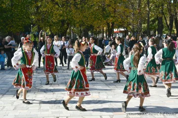 ЦЯЛ ДЕН ПРОДЪЛЖИХА ЧЕСТВАНИЯТА В КУБРАТ ПО СЛУЧАЙ ДЕНЯ НА БУДИТЕЛИТЕ