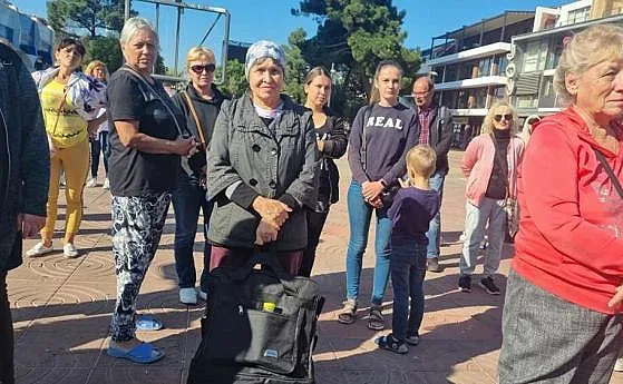 Украинци се заключиха в хотелските си стаи