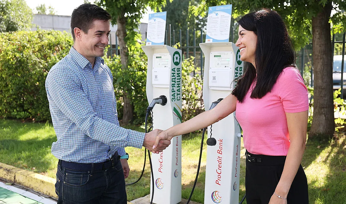 Още 20 зарядни станции, добавени към инфраструктурата в България