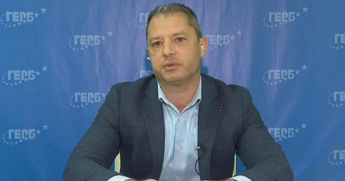 Изненада от Делян Добрев! Как ще смъкнат цената на бензина