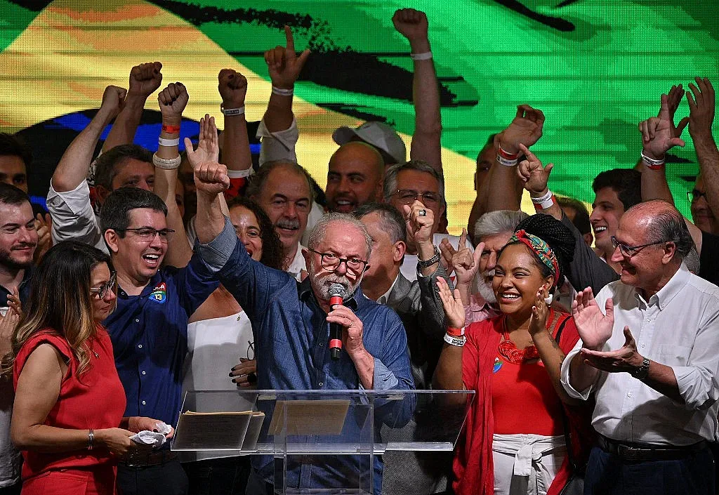 Левицата победи в Бразилия, триумф за президента затворник