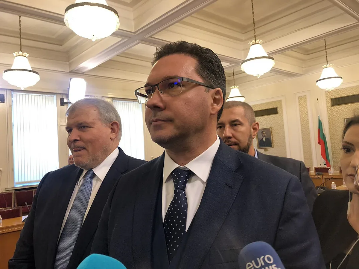 Готов ли е кабинетът? Разкритие на Даниел Митов