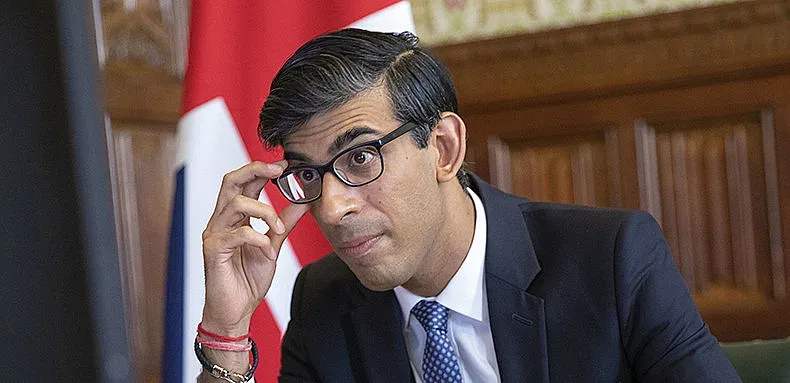 Риши Сунак - "висящият" британски мост към Индия